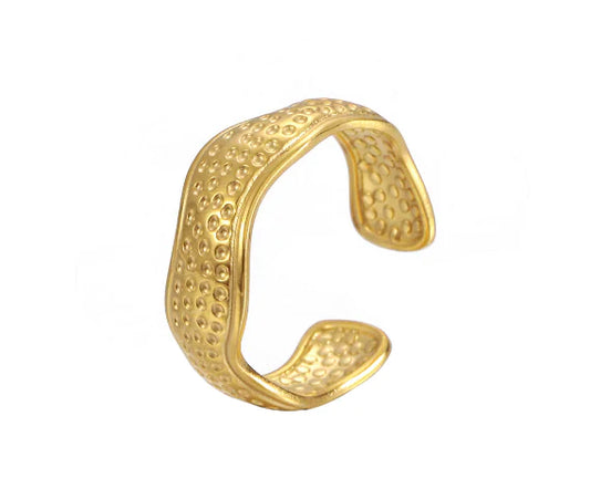 Elegant Ring