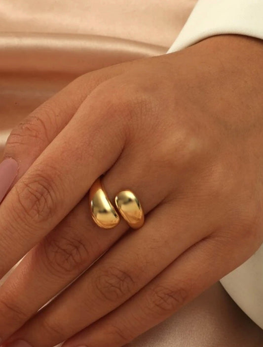 Cora Gold Ring